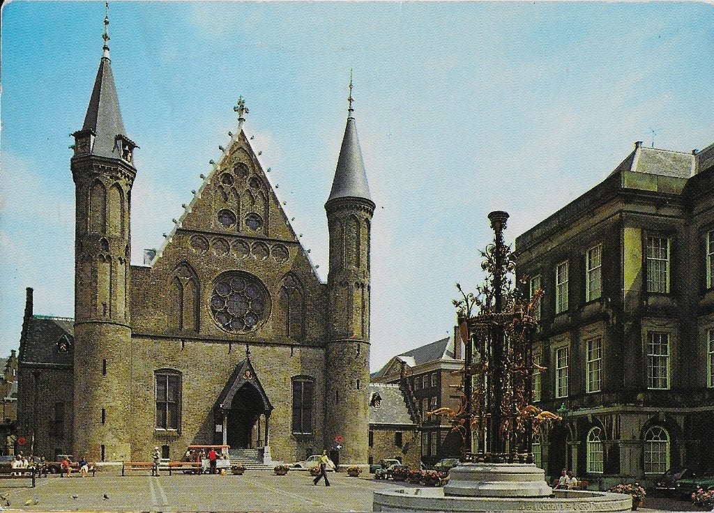 Q2600 Gelopen ansichtkaart den haag binnenhof, Ophalen of Verzenden, 1980 tot heden, Gelopen, Zuid-Holland