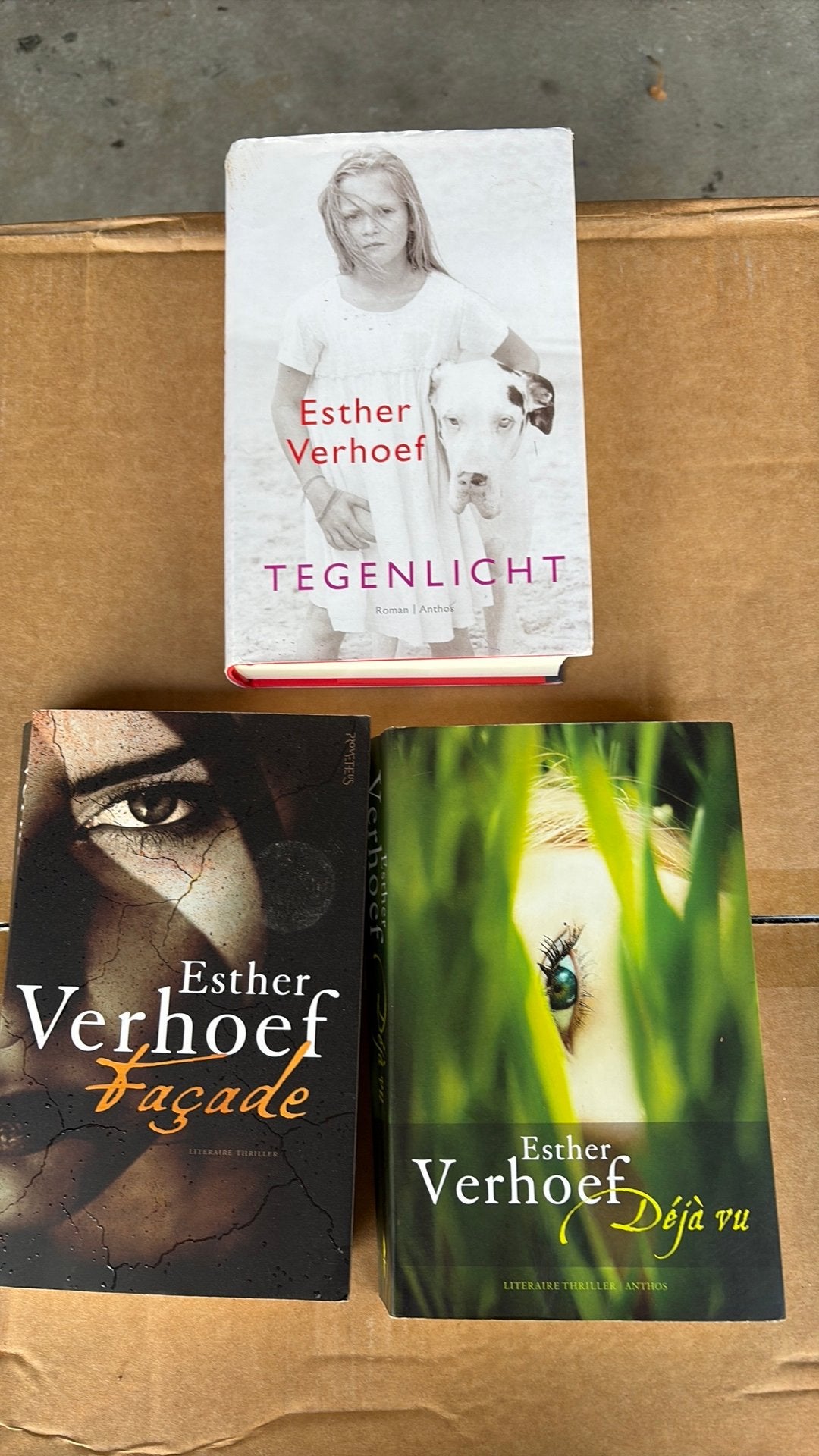 Esther Verhoef.  Boeken, Ophalen, Gelezen