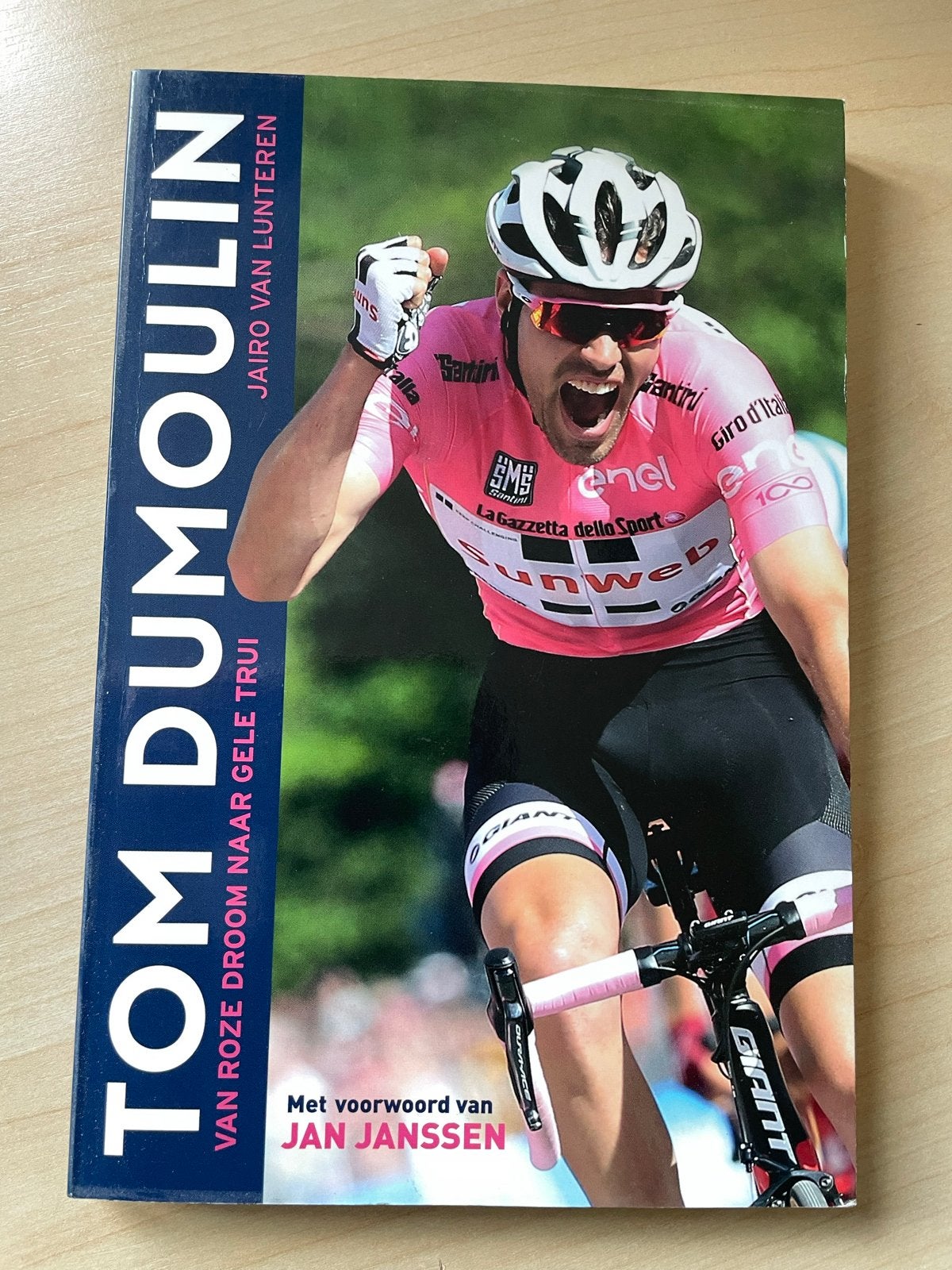 Tom Dumoulin: Van Roze Droom naar Gele Trui, Ophalen of Verzenden, Zo goed als nieuw, Lopen en Fietsen