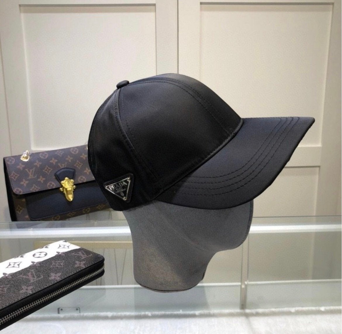 Prada pet - zie omschrijving, Kleding | Heren, Ophalen of Verzenden, Nieuw, One size fits all, Pet
