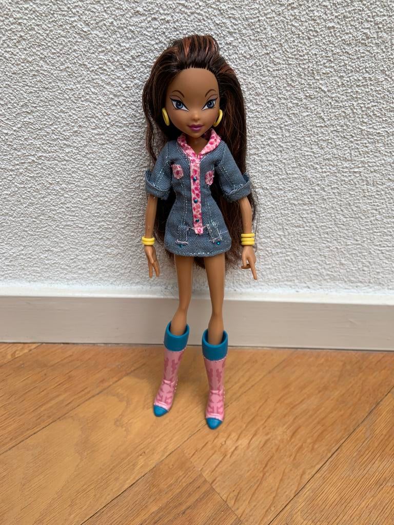 Winx Club Layla Denim, Ophalen of Verzenden, Zo goed als nieuw, Fashion Doll