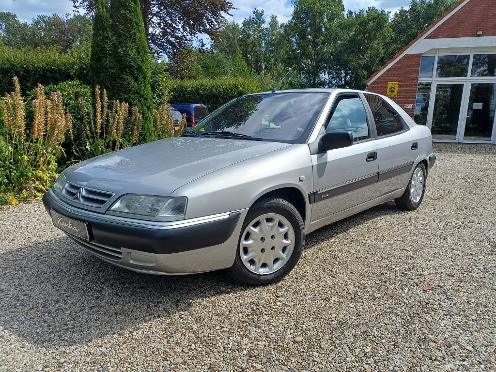 Citroen Xantia 1.8 16v 81.000km!. mooi en goed!. TOP., Auto's, 1300 kg, 4 cilinders, Bedrijf, Grijs