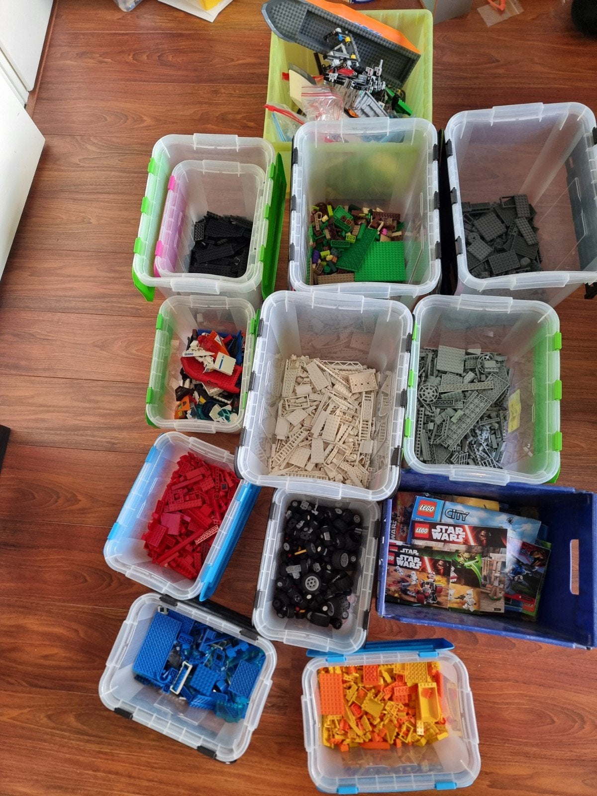 19 kg LEGO - gesorteerd op kleur, met instructieboekjes, Ophalen of Verzenden, Gebruikt, Losse stenen, Lego