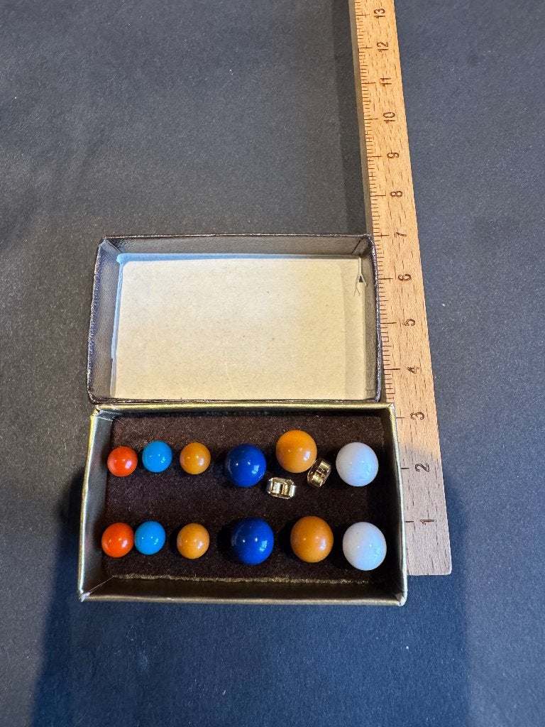 Retro wisseloorbellen set jaren 70/80 - 6 paar bolletjes, Overige materialen, Overige kleuren, Ophalen of Verzenden, Zo goed als nieuw
