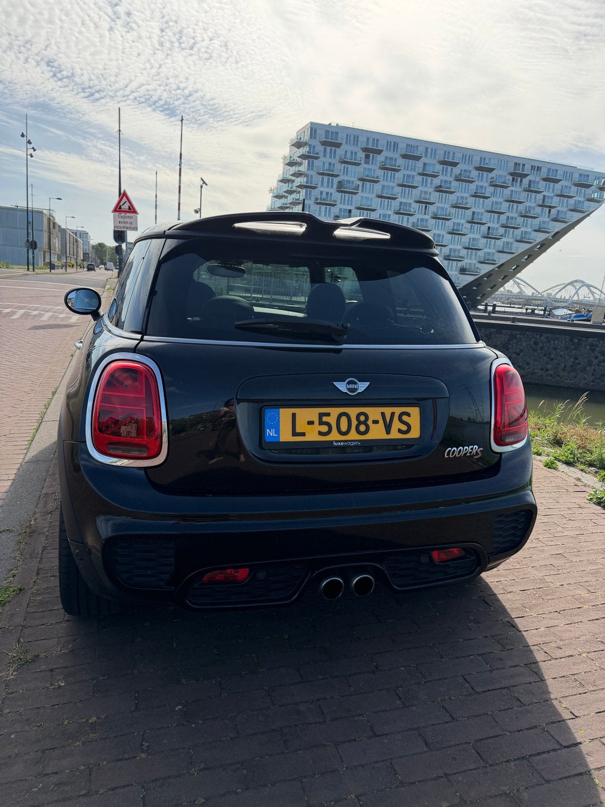 Mini 2.0 Cooper S JCW AUTOMAAT, Panodak, Leer, 2018 Zwart, Auto's, Mini, 1998 cc, 4 stoelen, Bedrijf, 19 km/l