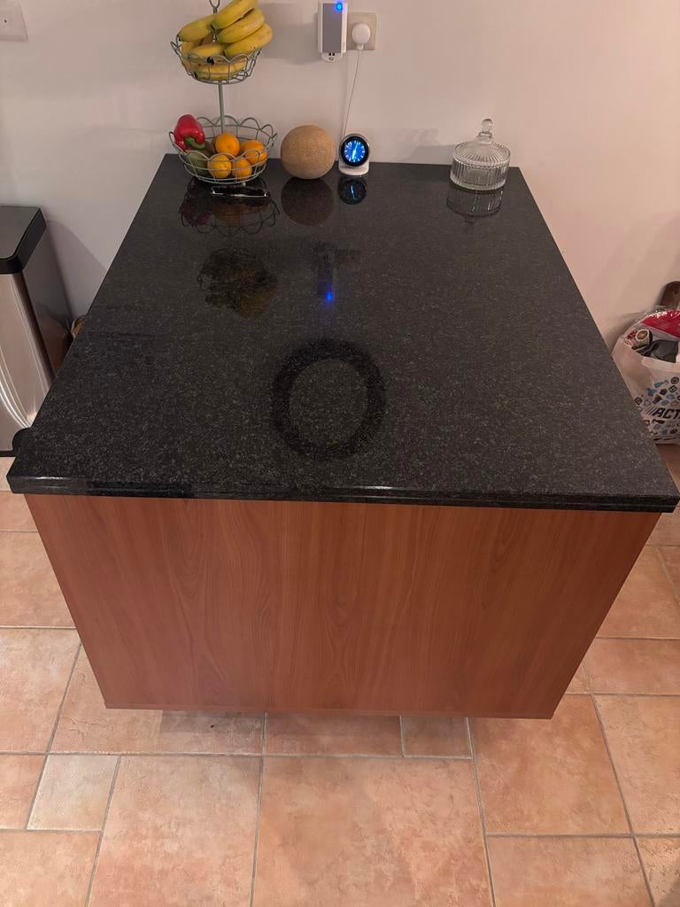 Donker natuursteen keuken blad (graniet) 99x126,5x2, Huis en Inrichting, Keuken | Keukenelementen, Ophalen, Gebruikt, 100 tot 150 cm