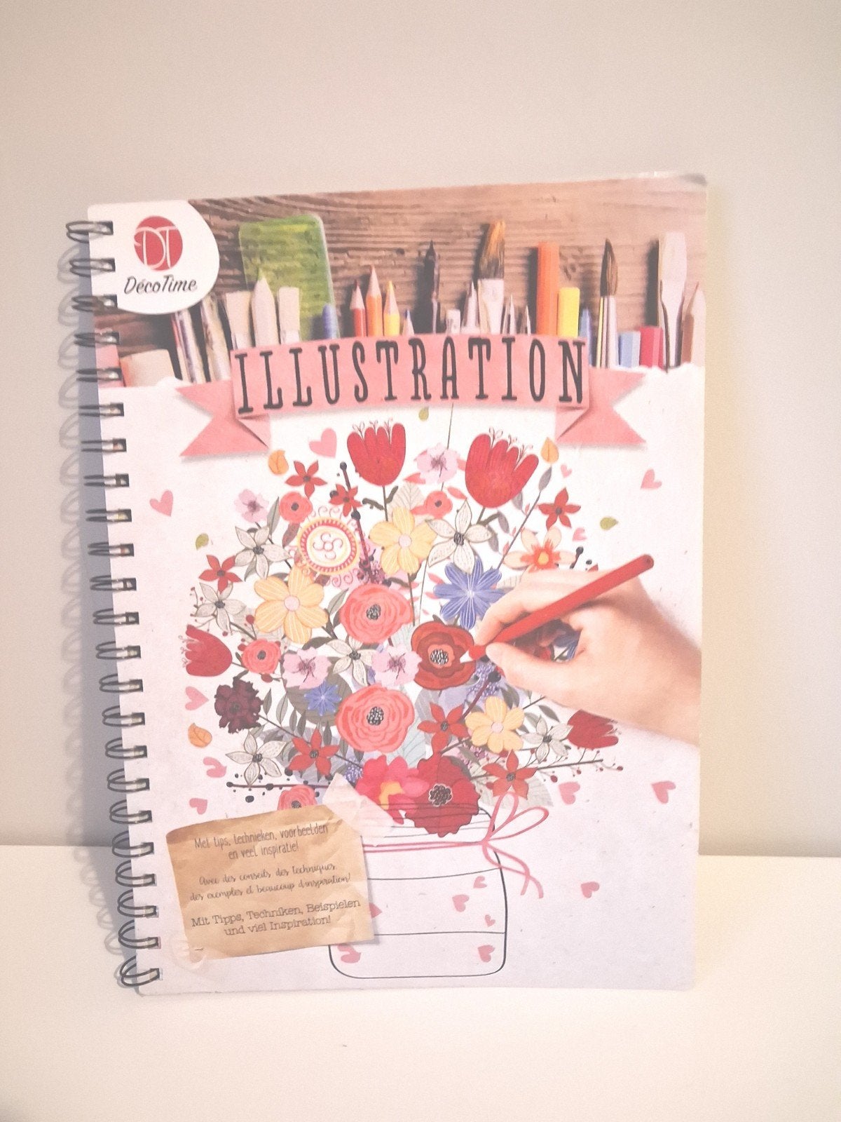 Knutsel-doeboek DecoTime, Ophalen of Verzenden, Zo goed als nieuw, Papier of Karton, Knutselboek