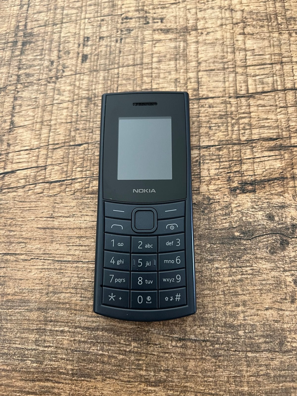 Nokia 110 4G - Nieuwstaat met factuur, Zwart, Fysiek toetsenbord, Ophalen of Verzenden, Klassiek of Candybar