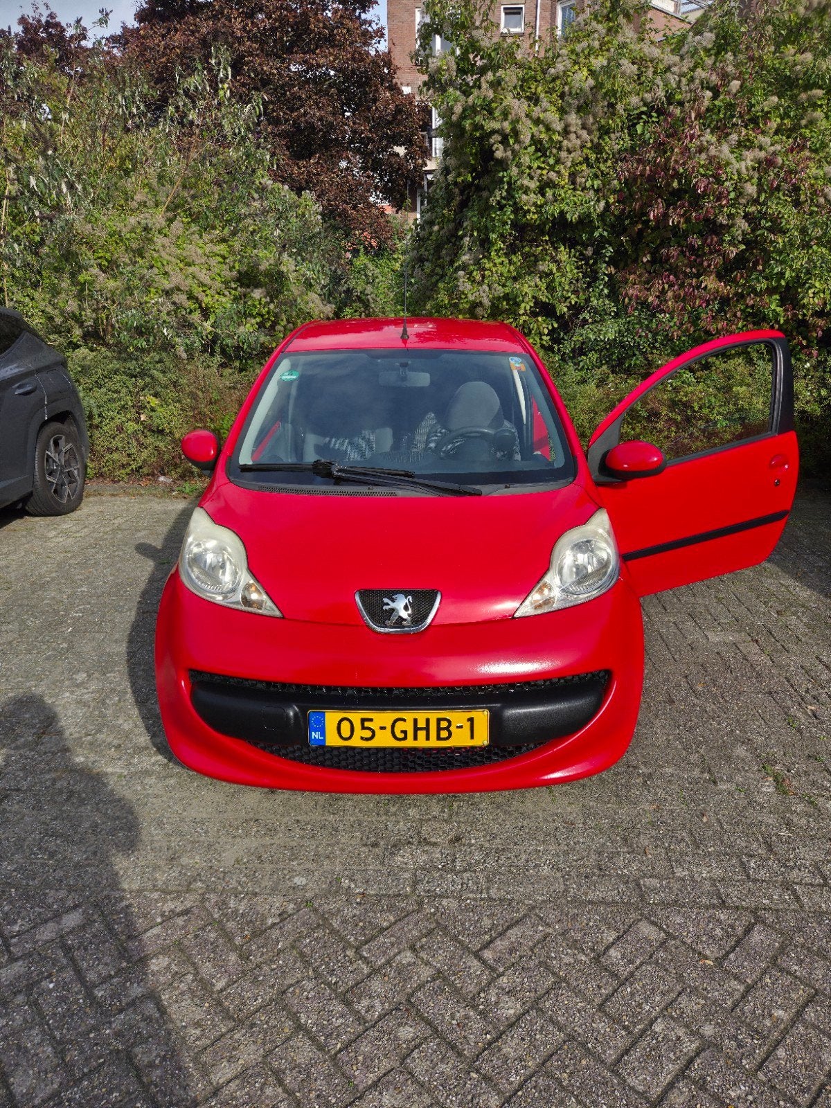 Te koop nette Peugeot 107 1.0 12V 3DR 2008 Rood, Voorwielaandrijving, 4 stoelen, 68 pk, Origineel Nederlands