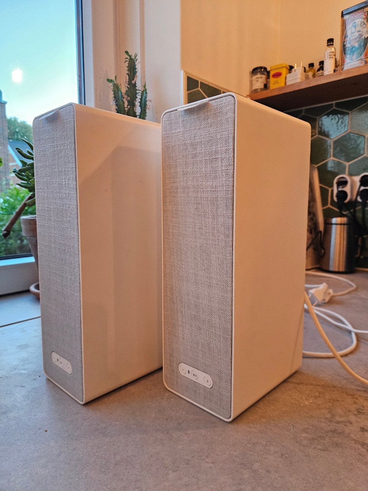 IKEA SYMFONISK WiFi-boekenplankspeaker (2 stuks), Audio, Tv en Foto, Luidsprekers, Ophalen of Verzenden, Zo goed als nieuw, Sonos