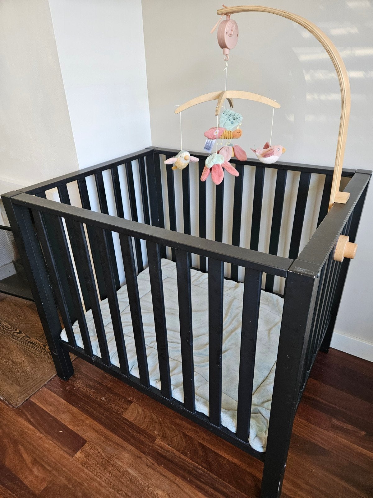 Zwarte box met twee boxkleden, Ophalen, Gebruikt, Vierkant