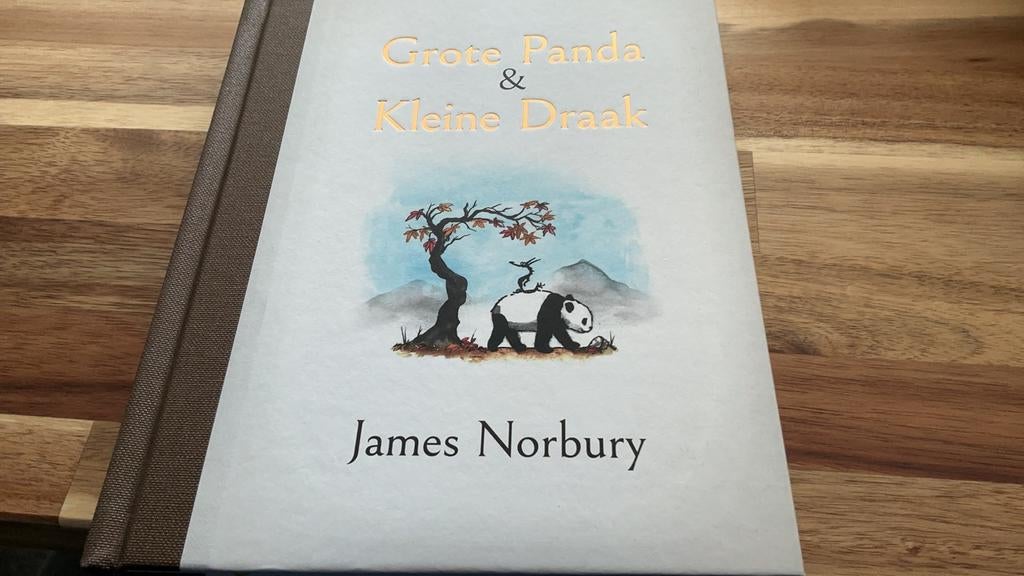James Norbury - Grote Panda & Kleine Draak, Ophalen of Verzenden, Zo goed als nieuw, James Norbury