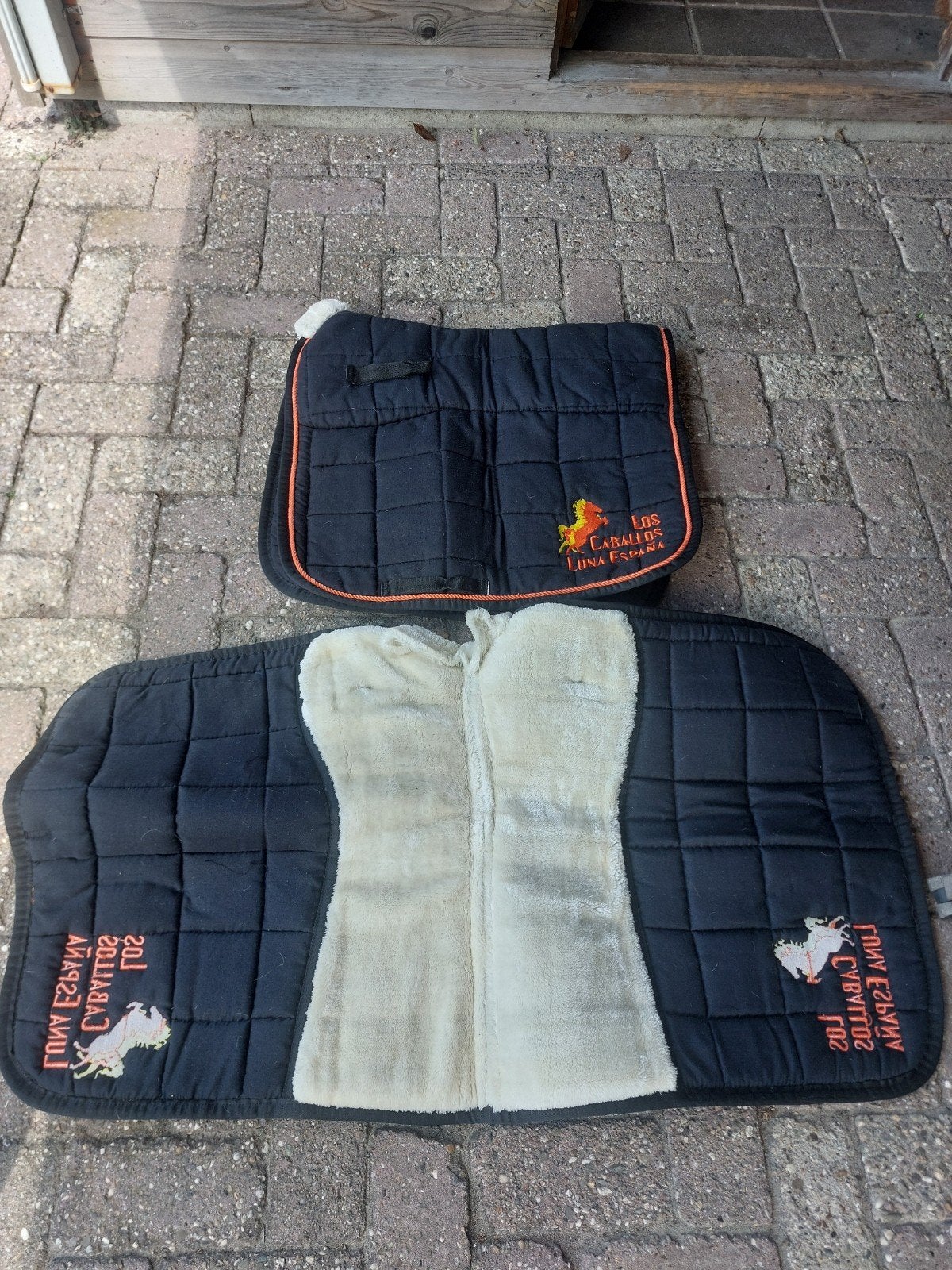 2 dressuurzadeldekken, Ophalen of Verzenden