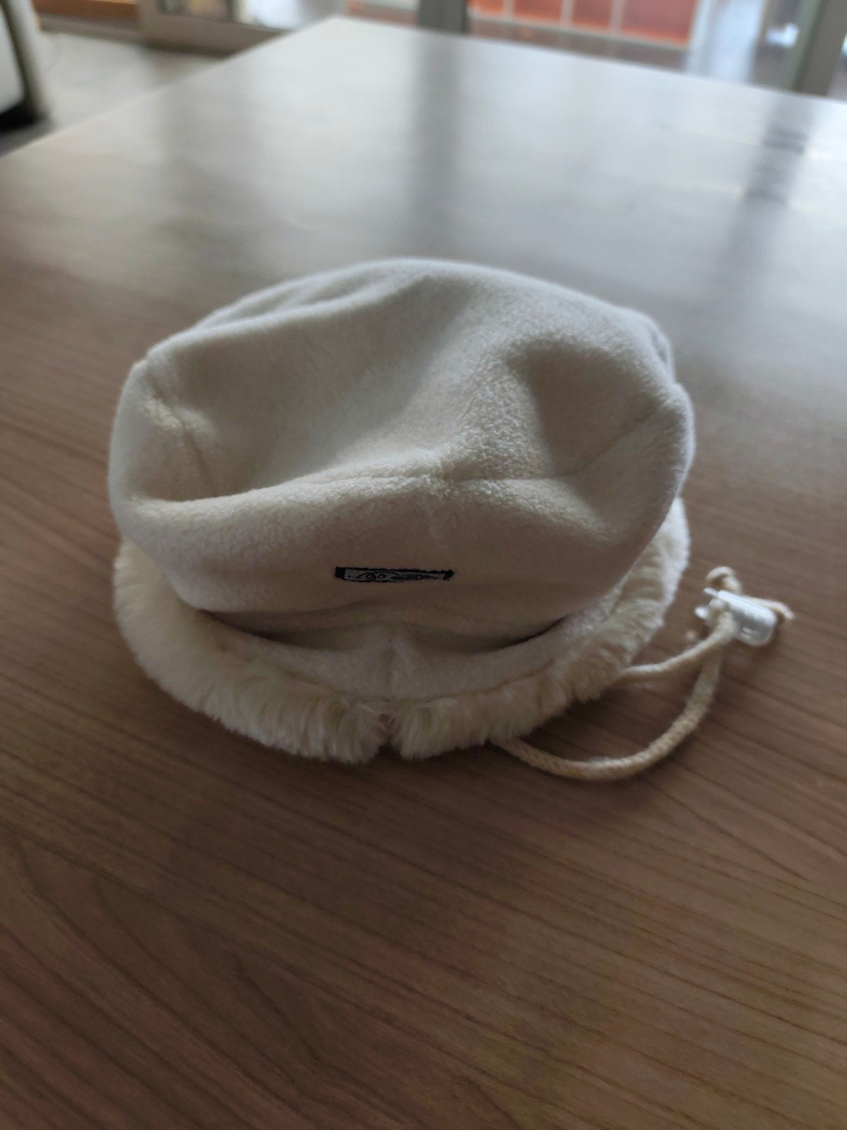 Heerlijke warme wintermuts, crème, 12 cm doorsnee, Kinderen en Baby's, Gebruikt, Meisje, Ophalen of Verzenden, 104 of kleiner
