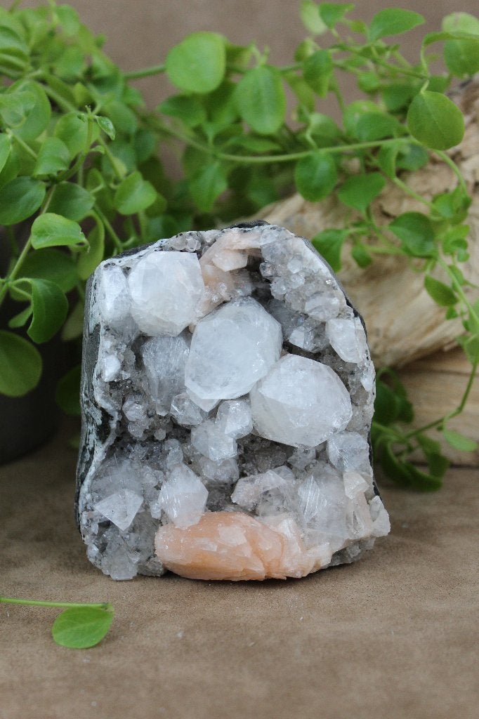 Apofyliet met stilbiet, Ophalen of Verzenden, Mineraal