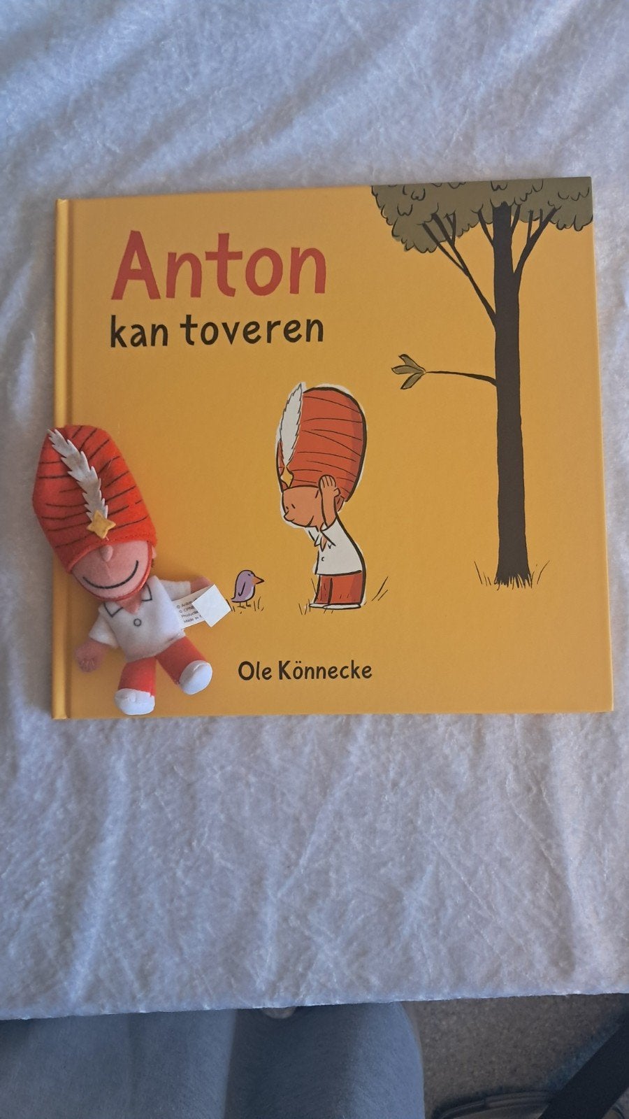 zgan. Prentenboek Anton kan toveren +vingerpop, Ole Könnecke, Ophalen of Verzenden, Zo goed als nieuw, Ole Könnecke, Prentenboek