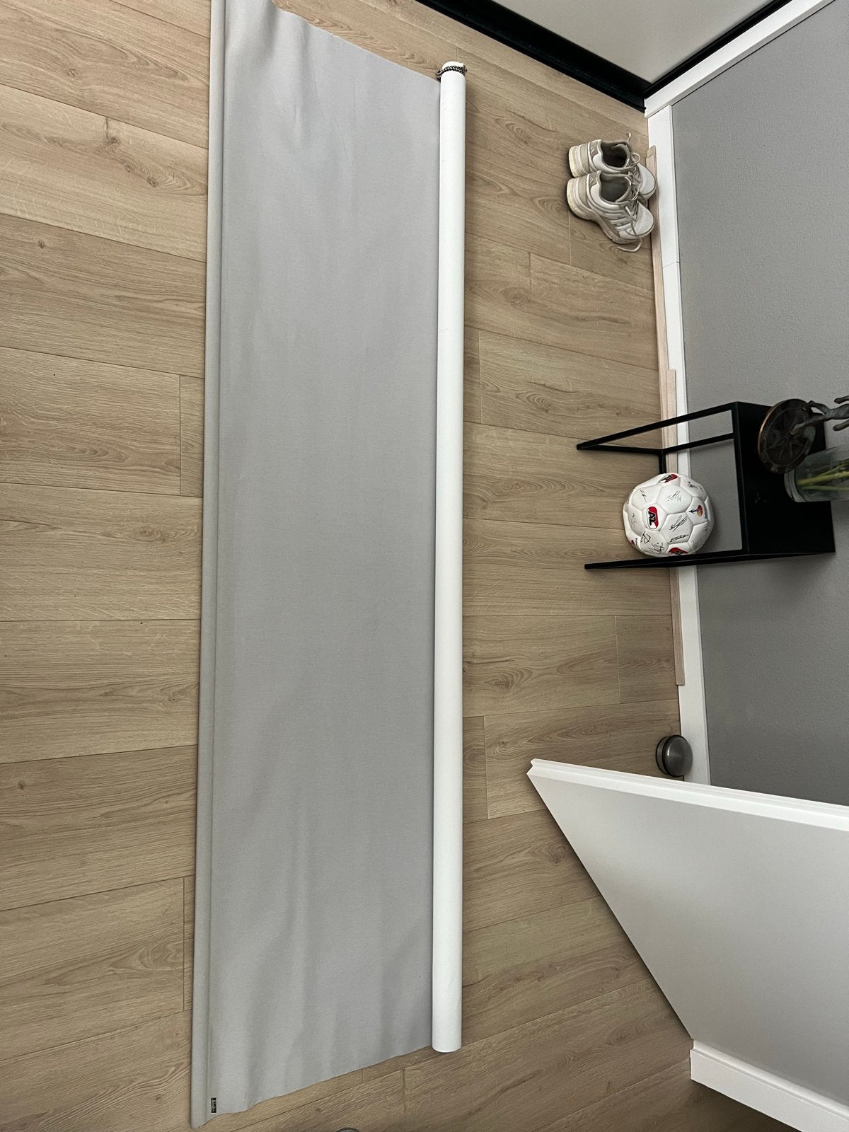 Luxaflex Rolgordijn Grijs - 200 breed 170 lang, Huis en Inrichting, Ophalen, Inclusief montageonderdelen, Zo goed als nieuw, Rolgordijn