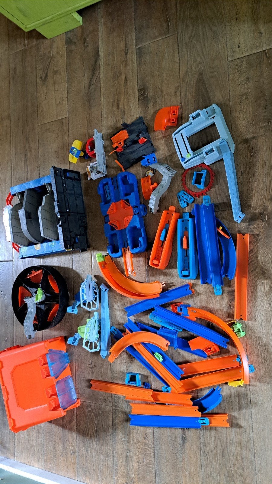 Hot Wheels Stunt Garage, Spinwheel & Track Builder Set, Ophalen of Verzenden, Gebruikt, Jongen of Meisje