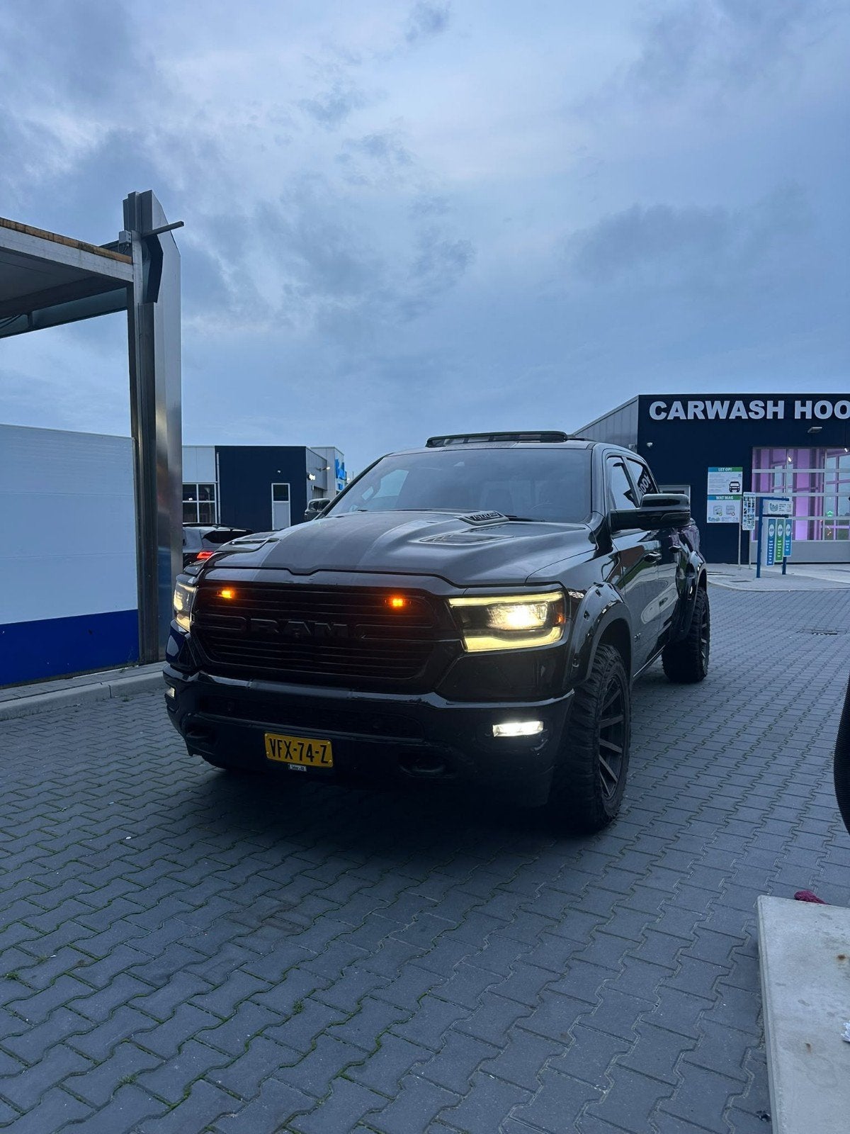 dodgeram black Edition 2020 !MARGE!, 5654 cc, Zwart, Origineel Nederlands, 2720 kg