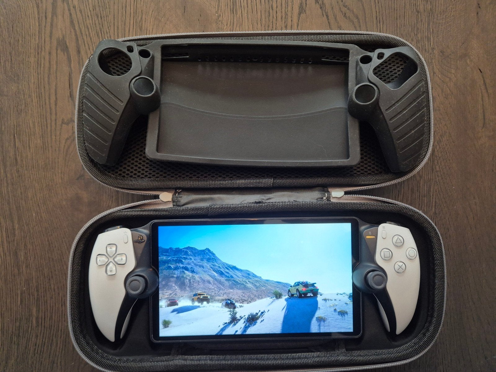 Foto 4 van Sony PlayStation Portal - Zo goed als nieuw met accessoires