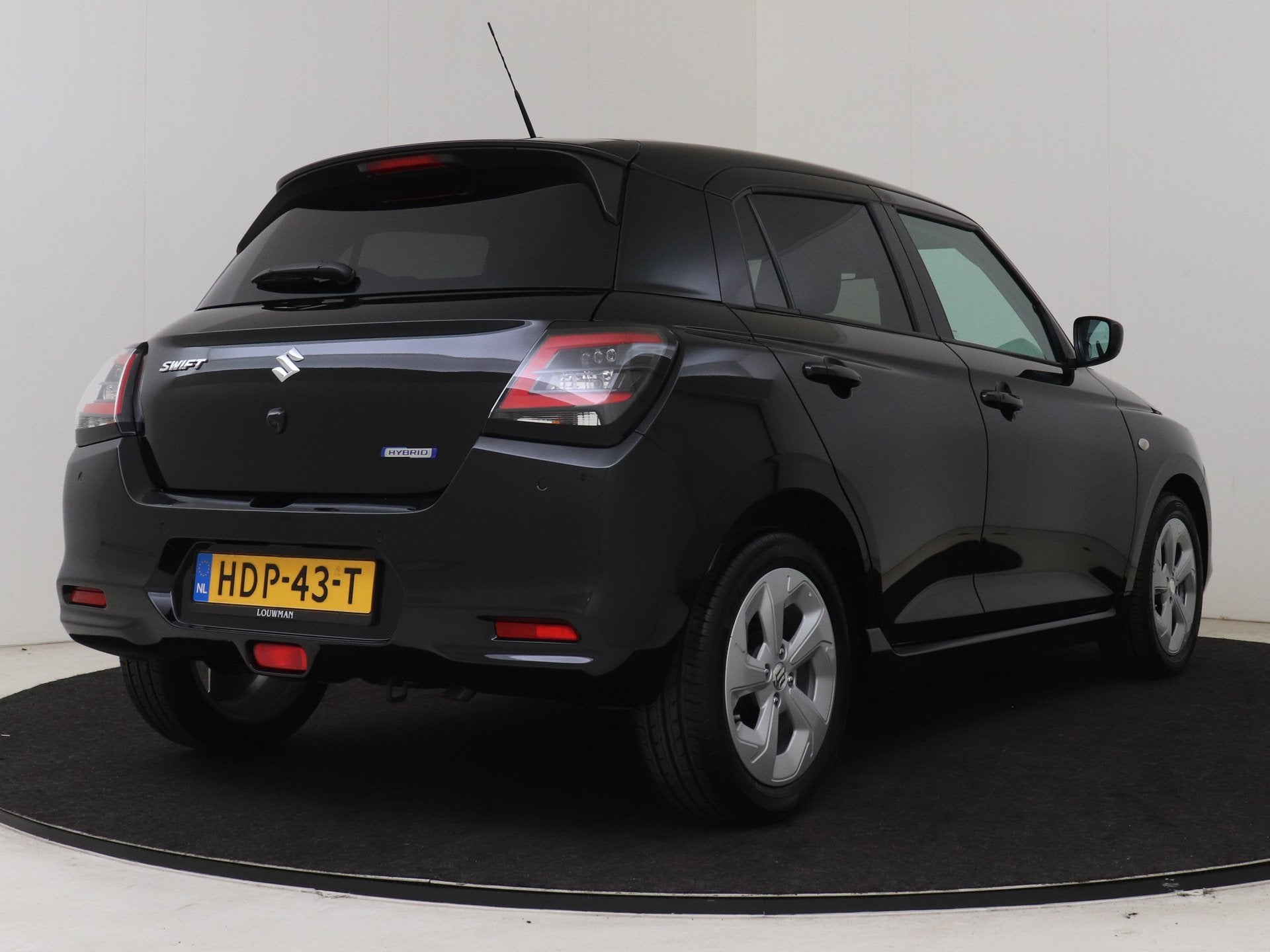 Suzuki Swift 1.2 Select Smart Hybrid (bj 2025, automaat), Auto's, Stof, Gebruikt, 400 kg, Origineel Nederlands