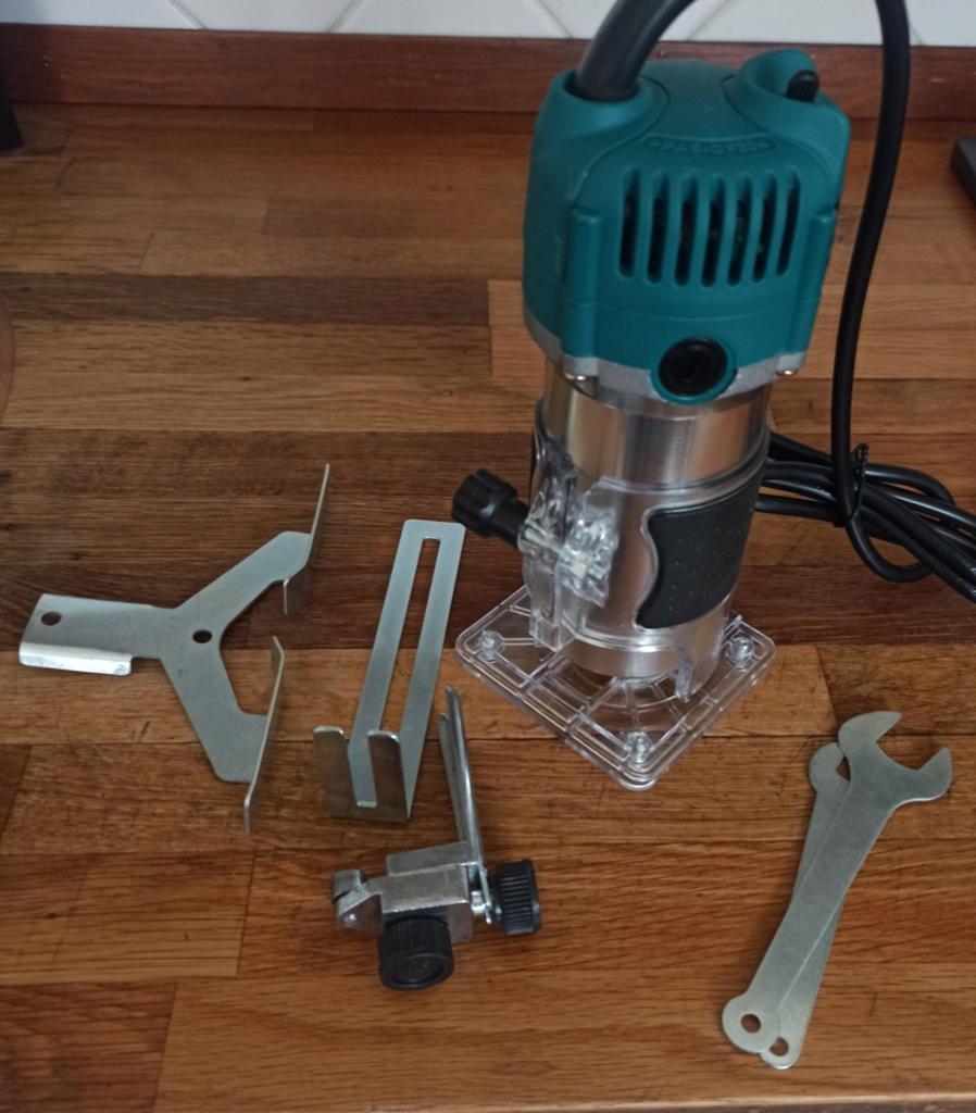 Kantenfrees, Ophalen of Verzenden, Zo goed als nieuw, Elektrisch, Bovenfrees