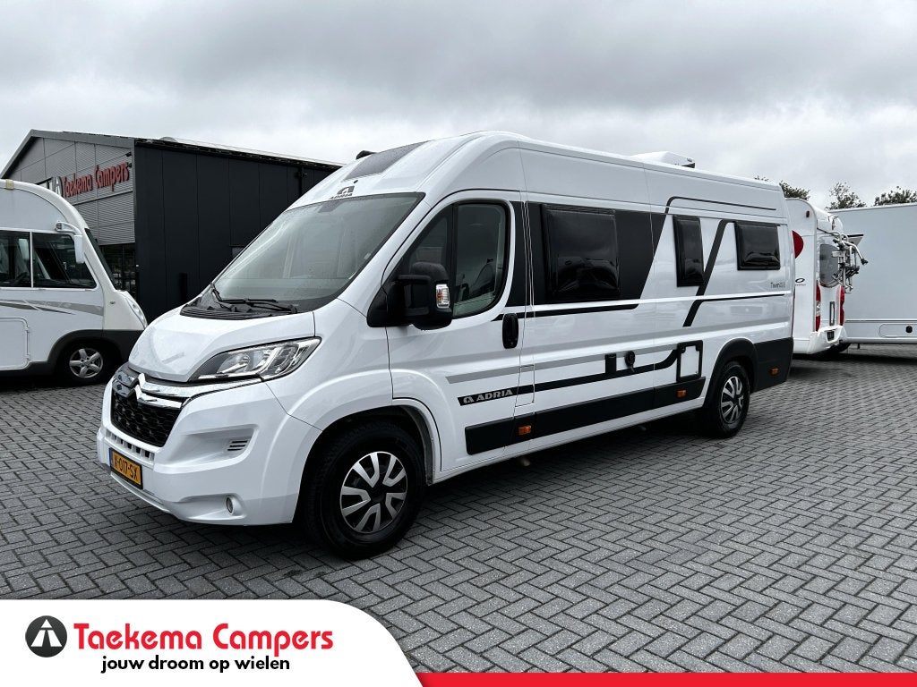 Adria Axess 640 SL Buscamper/Enkele-bedden/2x Airco/2022, Caravans en Kamperen, Campers, Buscamper of Camperbus, Tot en met 2