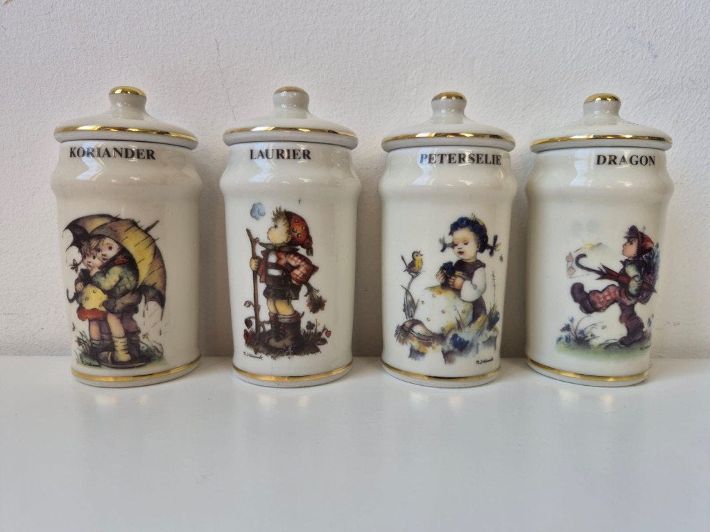 Set van 4 porseleinen kruidenpotten, gemerkt M.J. Hummel., Ophalen