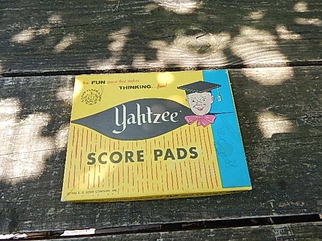 Leuke Vintage Yahtzee-Scoreblok uit 1956 - speelgoed, Ophalen of Verzenden