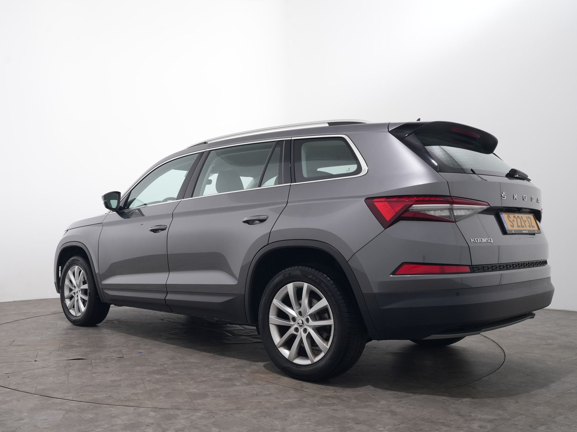 Skoda Kodiaq 1.5 TSI ACT 150PK BUSINESS EDITION 7 PERS | Tre, Auto's, Voorwielaandrijving, 4 cilinders, 150 pk, Origineel Nederlands