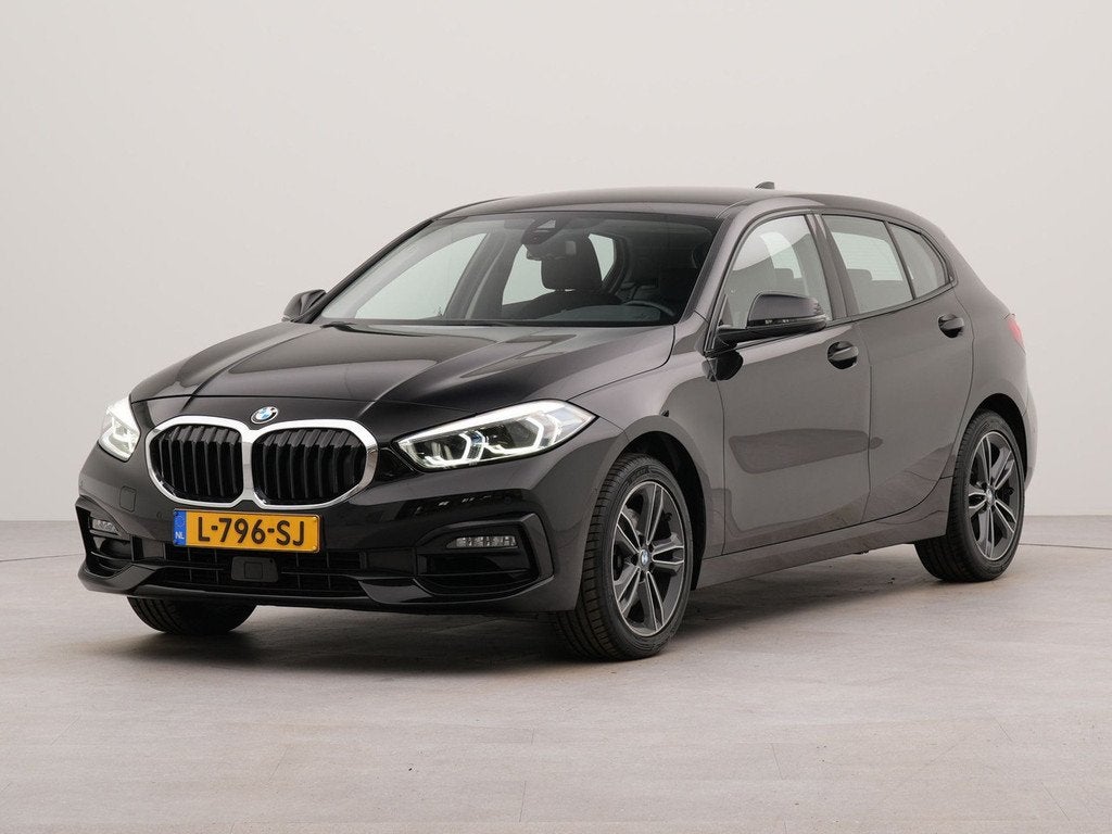 BMW 1 Serie 116i Executive Edition automaat | Apple Carplay, Gebruikt, Automatische klimaatregeling, Zwart, Origineel Nederlands