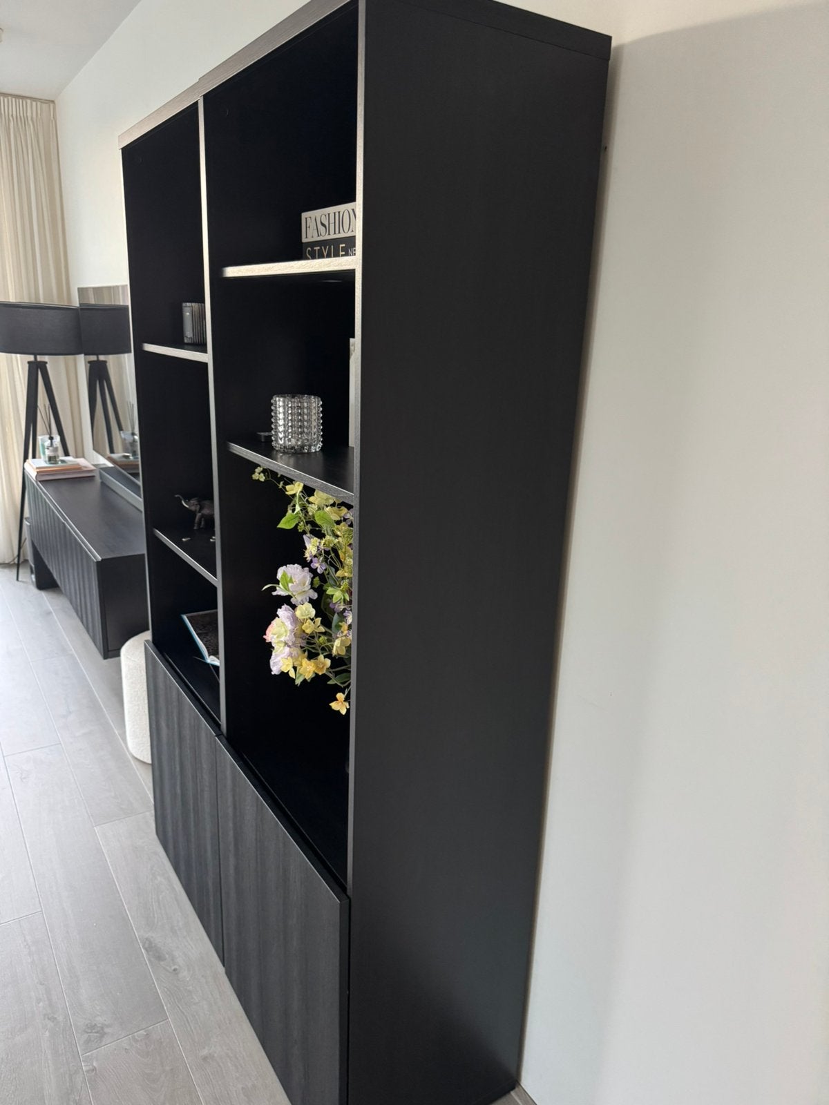 BESTA vakkenkast, Ophalen, Kunststof, Met deur(en), Zo goed als nieuw