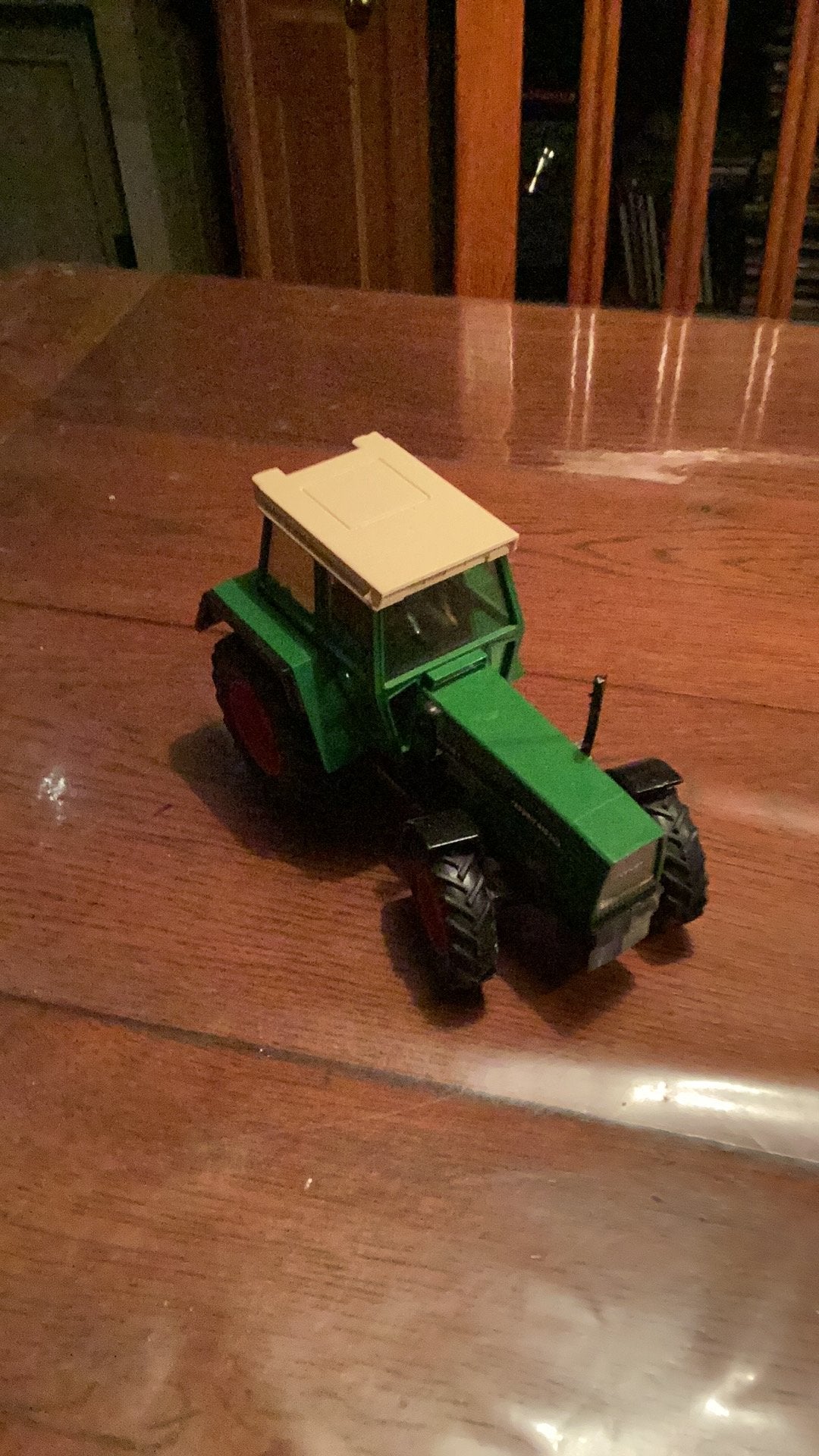Britains Fendt favorit 615 LSA, Ophalen of Verzenden, Zo goed als nieuw, Tractor of Landbouw, Britains