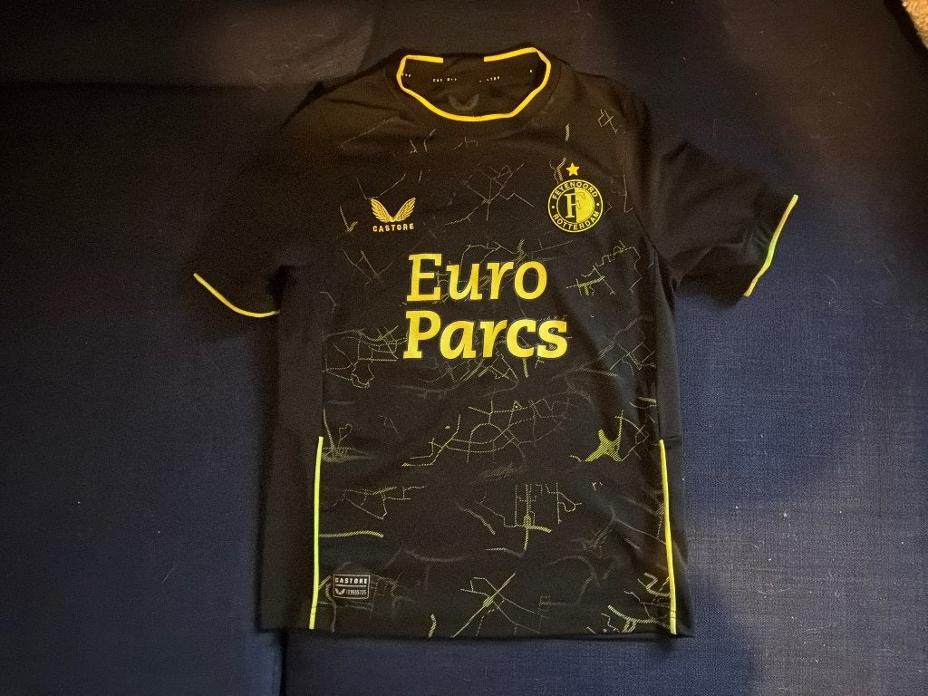 Voetbalshirt Feyenoord maat 146, Verzenden, Gebruikt, Meisje, Broek