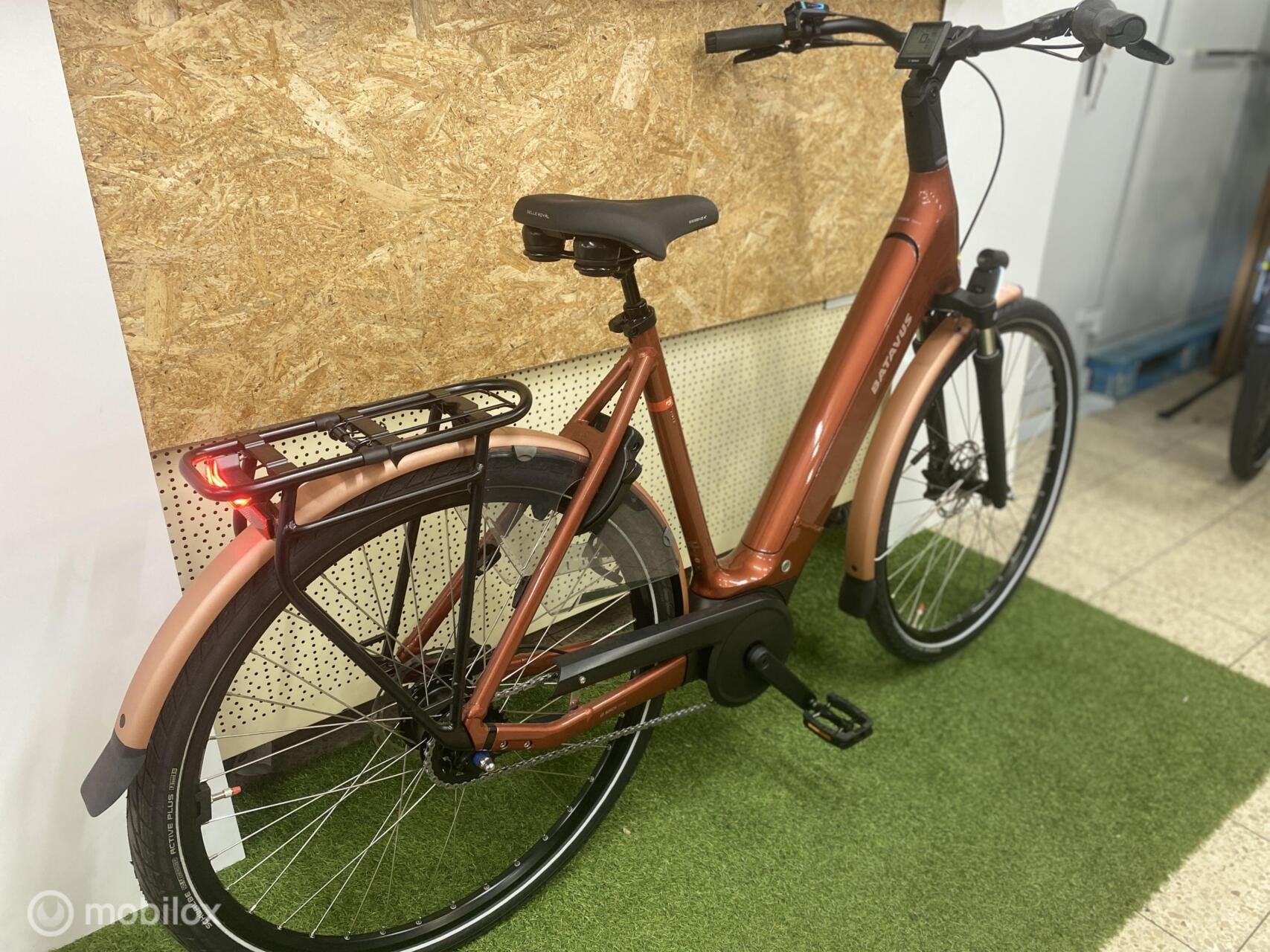 Foto 5 van BATAVUS FINEZ PT E GO POWER BOSCH 750WH 57 CM 5V NIEUW