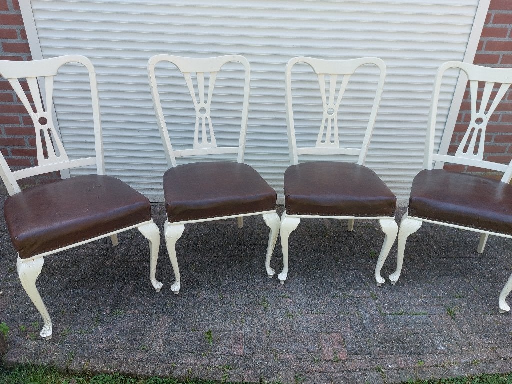 4 vintage witte stoelen met rode bekleding, Ophalen