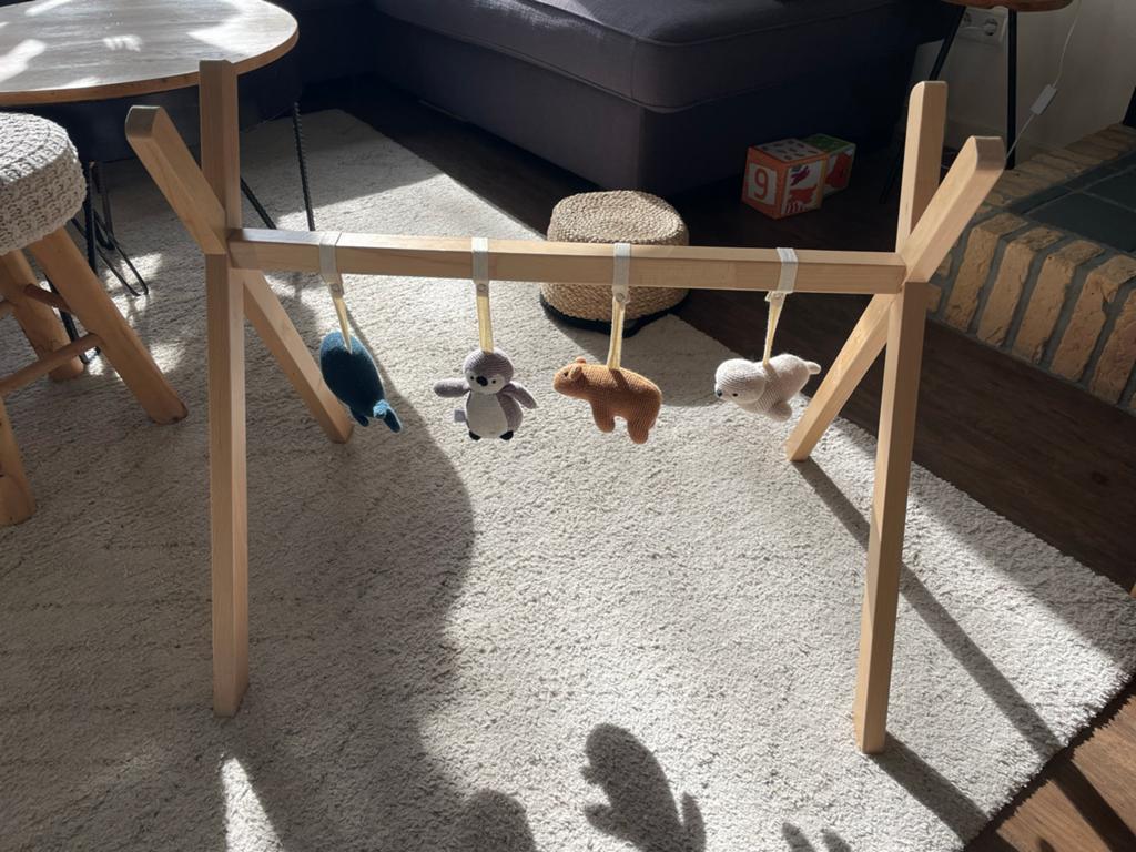 Babygym van hout met knuffeltjes van Jollein, Kinderen en Baby's, Speelgoed | Babyspeelgoed, Ophalen of Verzenden, Zo goed als nieuw