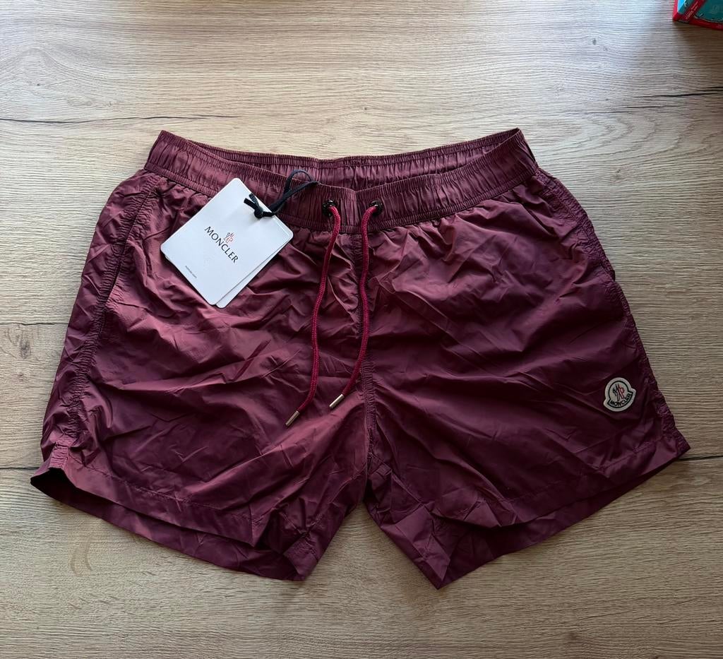 Nieuw | Moncler Zwembroek | Bordeaux Rood | Maat: XL, Ophalen of Verzenden, Maat 56/58 (XL), Rood, Zwemshort