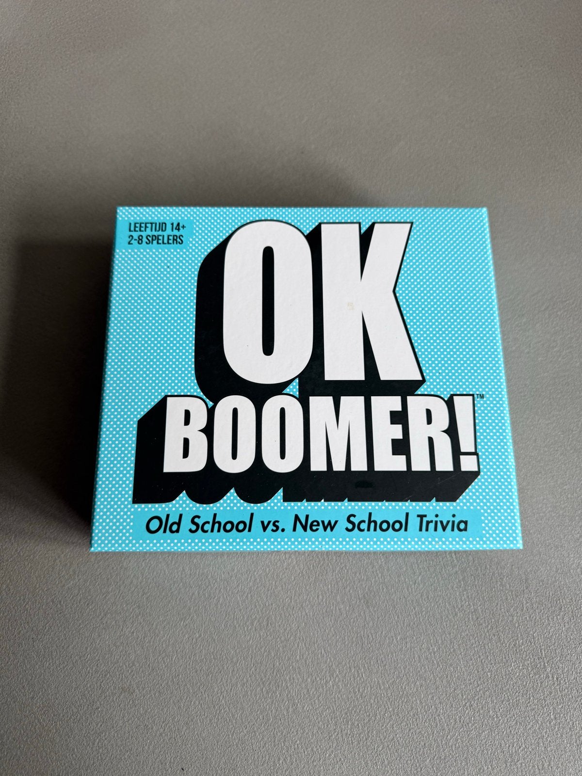 OK Boomer! Old School vs. New School Trivia spel, Drie of vier spelers, Ophalen of Verzenden, Zo goed als nieuw