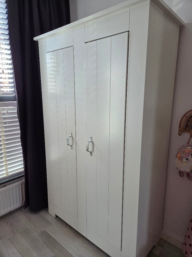 Kinderkast wit, Ophalen, Kast, 50 tot 70 cm, 105 cm of meer