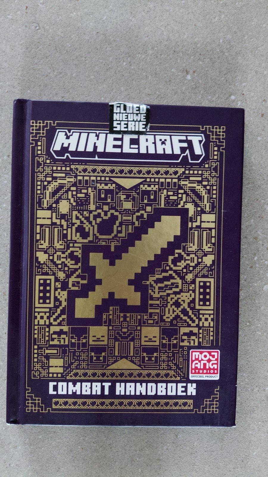 Minecraft Combat Handboek - Zo goed als nieuw, Ophalen of Verzenden, Zo goed als nieuw, Mojang AB, Non-fictie