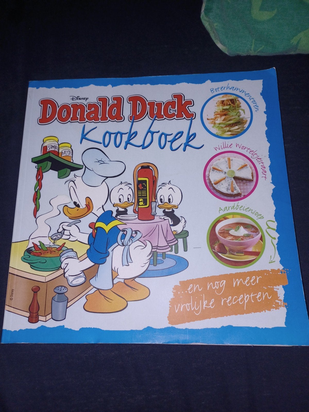 Donald Duck Kookboek - Vrolijke recepten voor jong en oud, Ophalen of Verzenden, Zo goed als nieuw, Hoofdgerechten, Disney