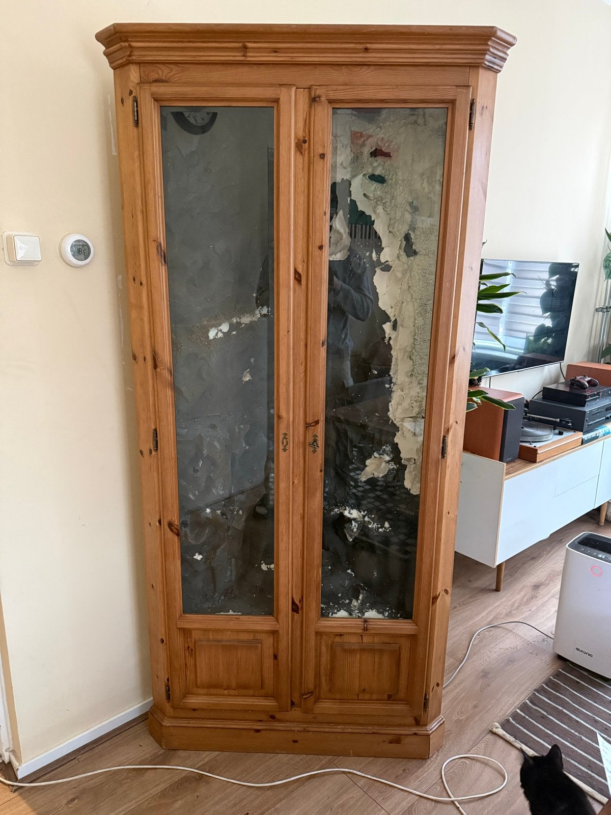 Terrarium kast - omgebouwde vitrine kast driehoekig, Ophalen, Gebruikt