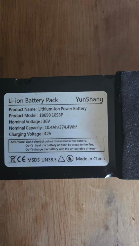 YunShang Li-ion Accu 36V - 10.4Ah (374.4Wh) - Nette staat, Gebruikt, 51 tot 55 cm, 30 tot 50 km per accu, Ophalen