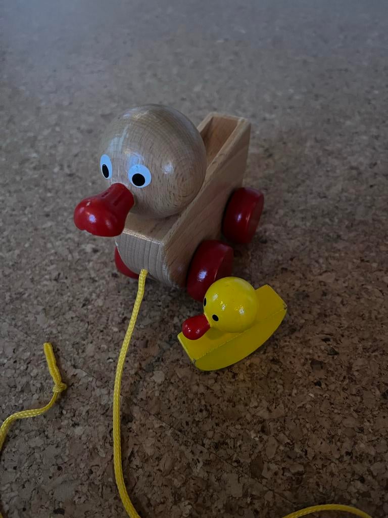 Houten moeder eend met kuiken - trekfiguur, Kinderen en Baby's, Ophalen of Verzenden, Gebruikt, Jongen of Meisje