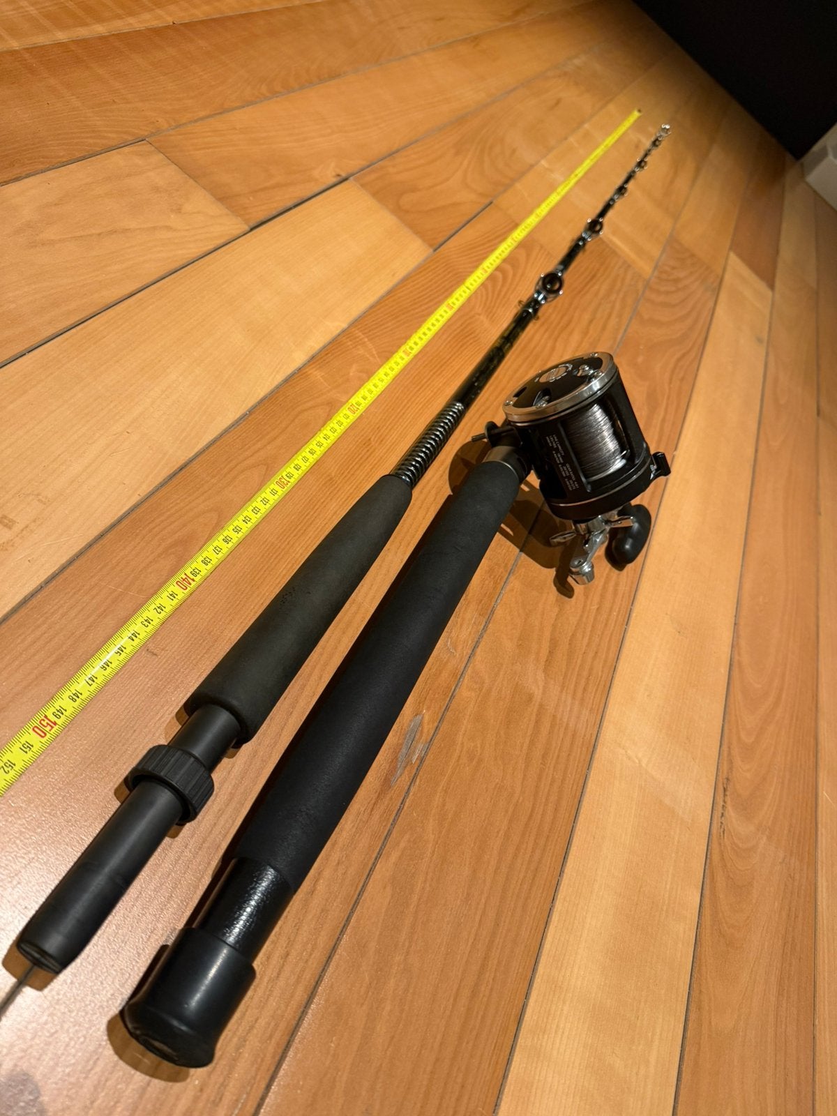 Shakespeare Ugly stik met Utimate 801 reel RH Noorwen set, Watersport en Boten, Ophalen, Zo goed als nieuw, Molen