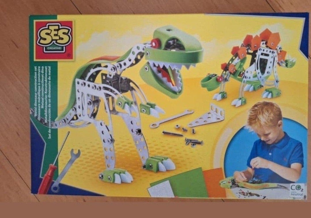 SES Creative Metalen Dinosaurus Bouwpakket T-Rex/Stegosaurus, Ophalen of Verzenden, Nieuw, Bouwen