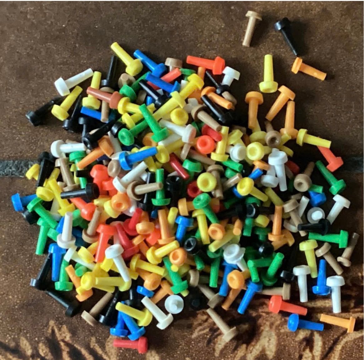 pinnetjes voor het mini mastermind spel, 10 cent per stuk, Ophalen of Verzenden, Zo goed als nieuw