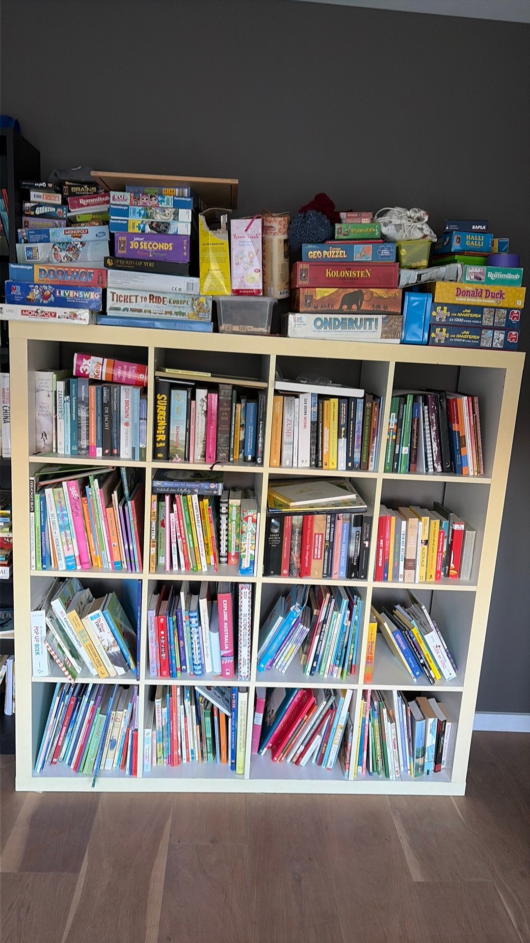 Kallax boekenkast gebruikt., Huis en Inrichting, Kasten | Boekenkasten, Ophalen, Gebruikt, 25 tot 50 cm, 100 tot 150 cm