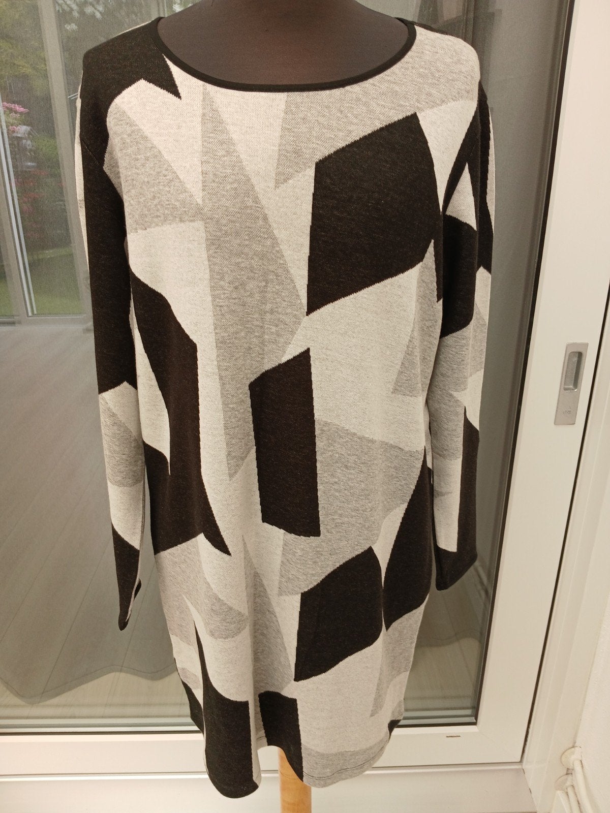 Jacqueline de Yong jurk zwart/grijs geometrisch XL, Zwart, Maat 46/48 (XL) of groter, Ophalen of Verzenden, Gedragen